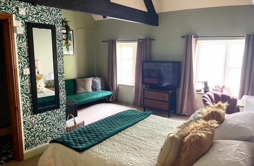 Rode Hotel | The Cross Keys