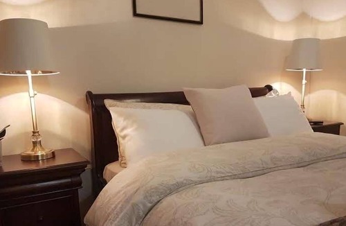 King's Cliffe Bed & Breakfast | The Cross Keys Inn