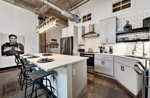 Brazos Condo | The Crossing at 202- Downtown Waco/Steps to Silos