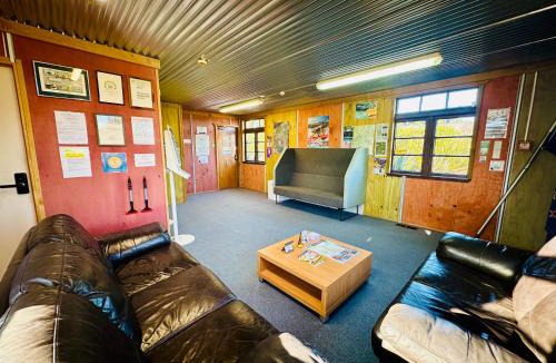 Tongariro National Park Hostel | The Crossing Lodge & Backpackers