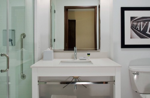 Newburgh Hotel | The Crossroads Hotel, Newburgh