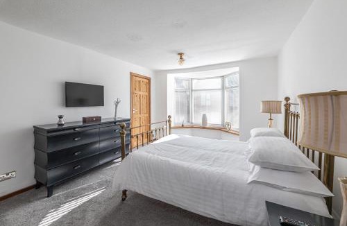 Durham House | The Crossroads Inn