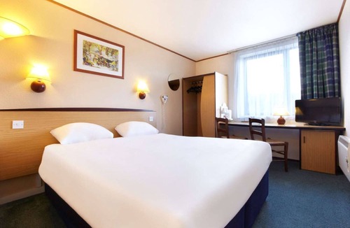 Wyken Hotel | The Crossway Hotel