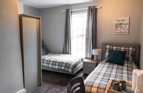 Standish Bed & Breakfast | The Crown at Worthington