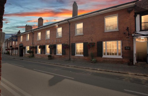 Amersham Hotel | The Crown