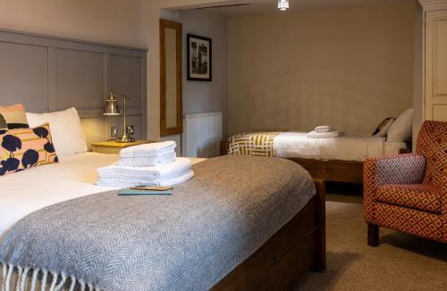 East Ilsley Hotel | The Crown & Horns