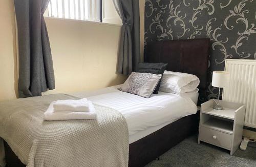 Newton Stewart Hotel | The Crown Hotel