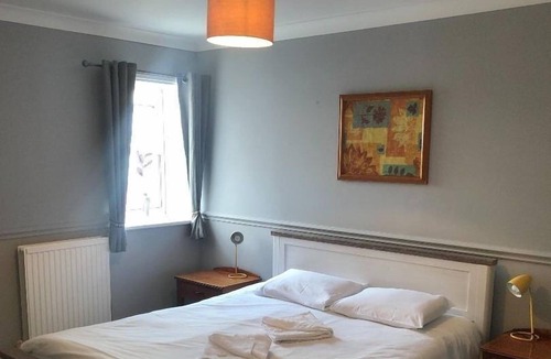 Ryde House | The Crown Hotel