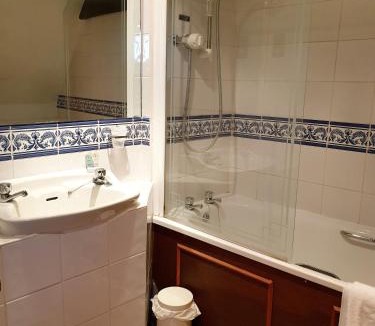 Saffron Walden Bed & Breakfast | The Crown House Inn