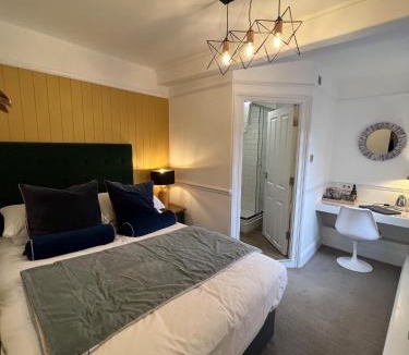 Benson House | The Crown Inn at Benson