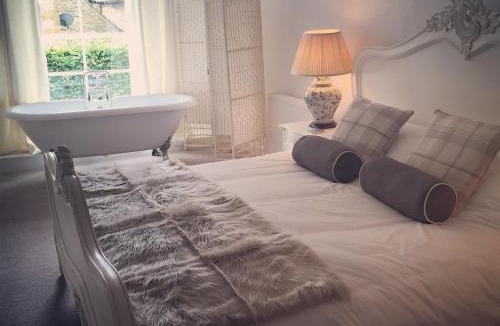 Culworth Hotel | The Crown Inn