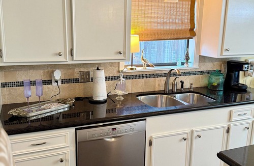 Crown Colony House | The Crown Jewel is a cozy home with many gorgeous features and cozy aspects.