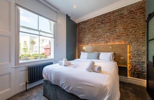 Hackney Central House | The Crown Pub & Guesthouse