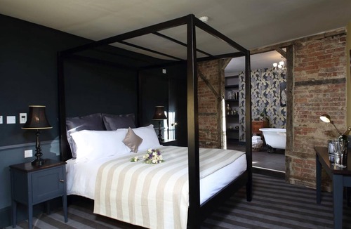 Abingdon Hotel | The Crown & Thistle