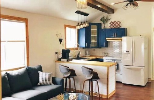 Crystal Beach House | The Crystal Breeze Cottage *Now with A/C for 2023