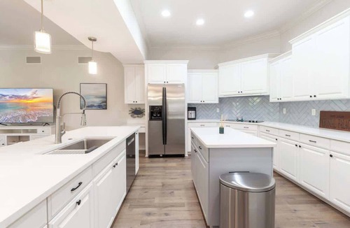 Crystal Beach House | The Crystal Breeze House