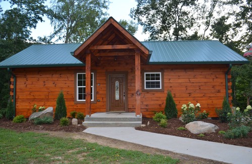 Hot Springs Cabin | The Cub (On The River)