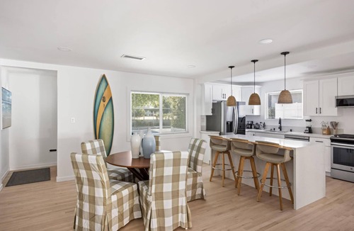 Del Rey House | The Culver | 6 bedrooms & spa! by Colby & Conrad