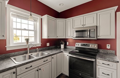 Lebanon House | The Cumberland House * 5 bed 5 bath