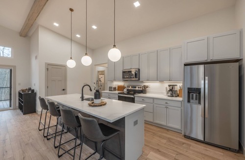 Innsbrook Cabin | The Curated Treehouse by Innsbrook Vacations!