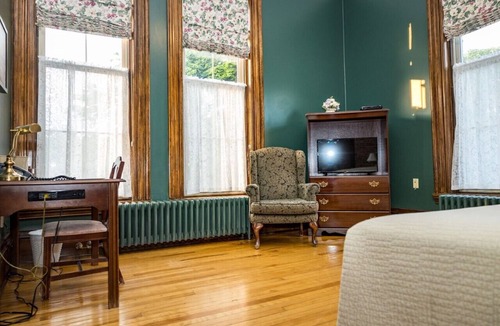 Pictou House | The Customs House Inn