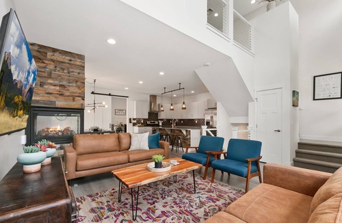 Old Town North House | The Cycle Haus | Rooftop Deck w/Hot Tub & Views