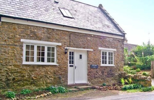Haselbury Plucknett Cottage | The Cygnet