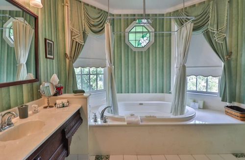 Conway Bed & Breakfast | The Cypress Inn Bed & Breakfast