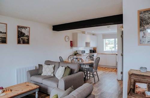 St Margaret's at Cliffe Cottage | The Dairy - 3 Bedroom