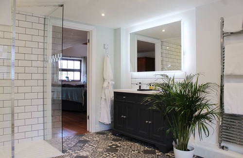 Hickling Bed & Breakfast | The Dairy Barns