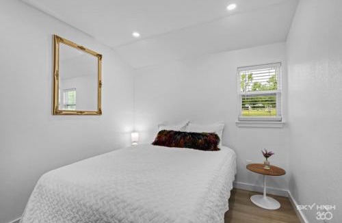 Decatur House | The Daisy- Decatur Family Tiny Home