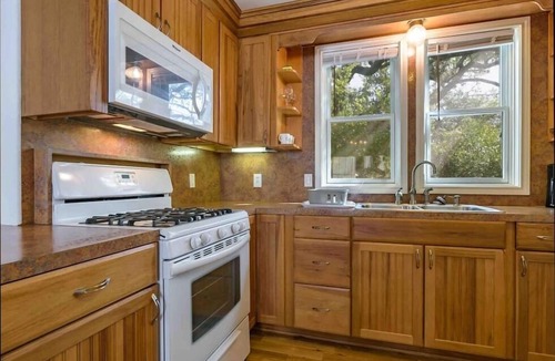 Heritage Apartment | The Daisy Guest Cottage