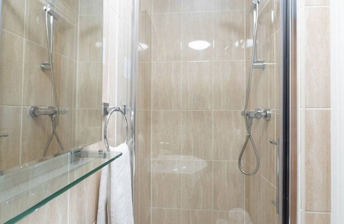 Baginton House | The Dakota