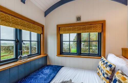 Settle House | The Dalesbred Hut - Uk40150