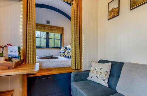 Settle House | The Dalesbred Hut - Uk40150