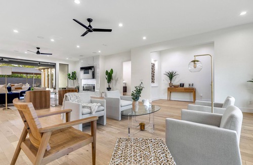 North Dallas House | THE DALLAS DREAM HOUSE - Ultra-Modern Villa & Pool