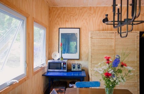 Lyndhurst Cottage | The Dance Hall Cottage on Charleston Lake