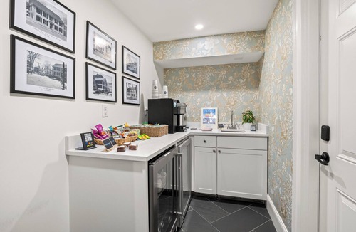 Portsmouth Hotel | The Davenport Inn