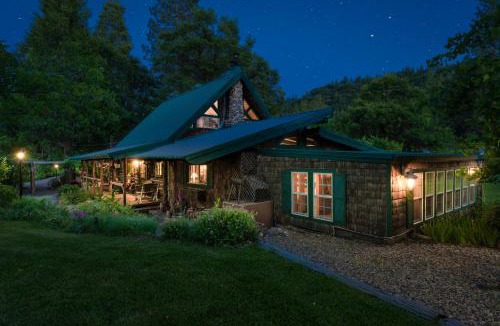 Placerville Hotel | The Davies Family Inn
