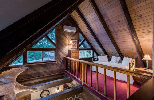 Placerville House | The Davies Family Inn