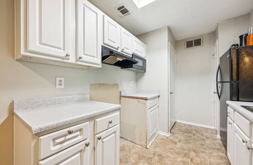 Huntsville Apartment | The Davis 1824 I Spacious 2 Bed 2 Bath