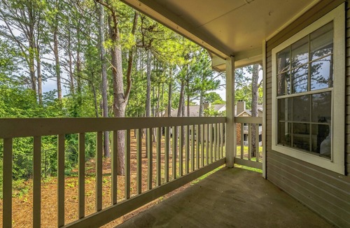 Huntsville Apartment | The Davis 1824 I Spacious 2 Bed 2 Bath