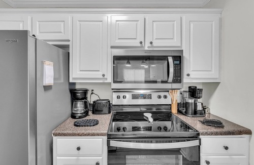 Starkville Condo | The Dawg Den, MSU, Dawgs Sleep Here!