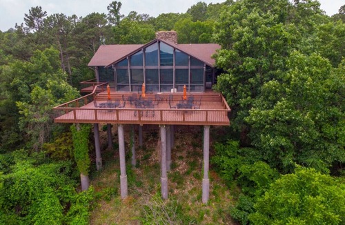 Eureka Springs House | The Deck House Retreat Near Kings River+Wifi+Gated