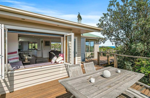 Smiths Beach House | The Deck House - sleeps 8