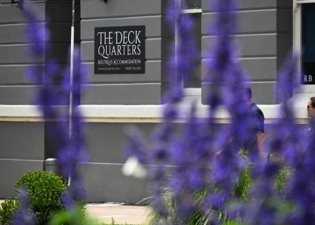 Mansfield Hotel | The Deck Quarters - Mansfield, VIC