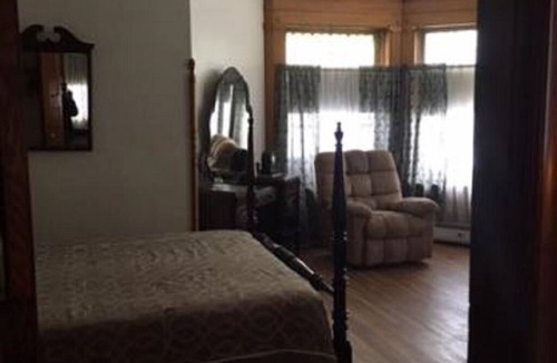 Towanda Bed & Breakfast | The Decker at Victorian Charm Inn