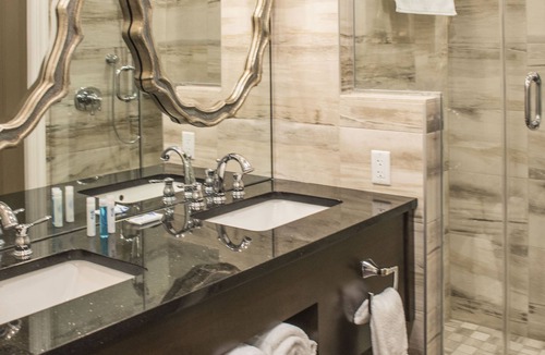 Bowmansville Hotel | The Delavan Hotel & Spa