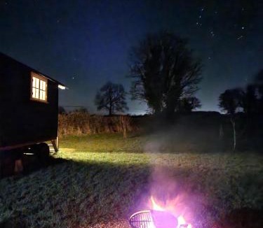 Castle Combe Other | The Delkin Shepherds Huts Castle Combe