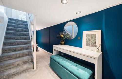 Croham Apartment | The Den